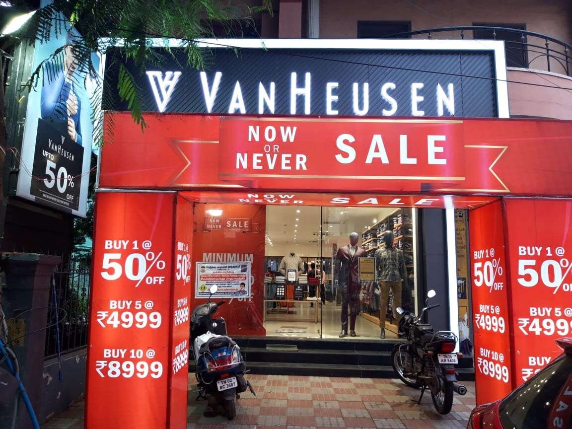 Europa Van Heusen 