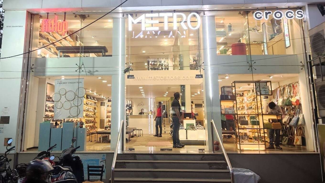 Metro Shoes