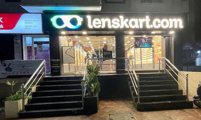 Lenskart.com at Besant Nagar