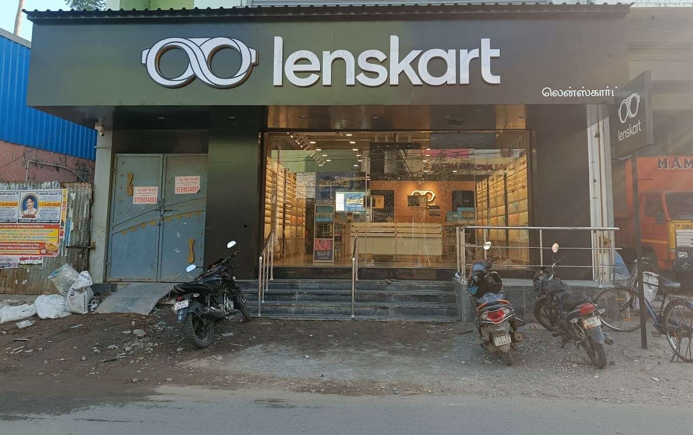 Lenskart.com at Manali