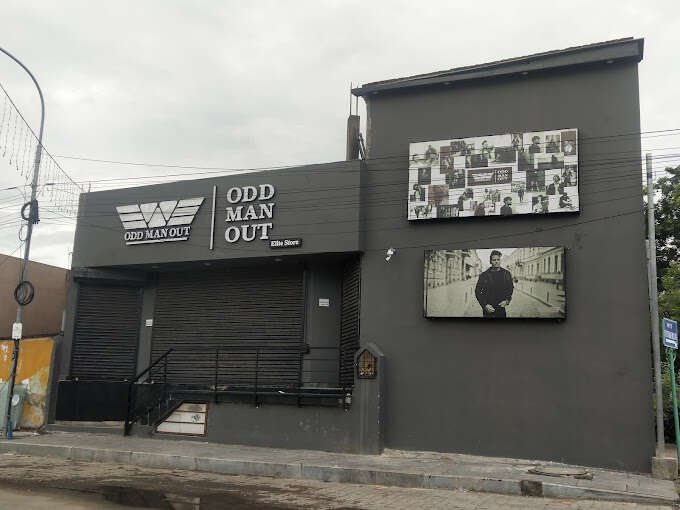 ODD MAN OUT Elite store