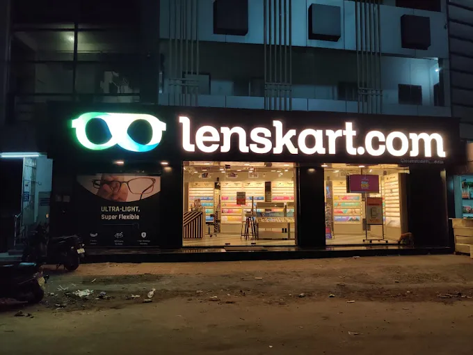 Lenskart.com at Urapakkam