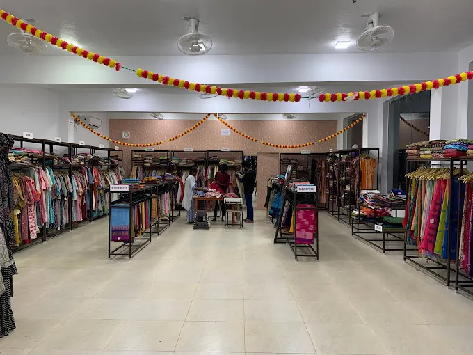 Thoovi Handlooms