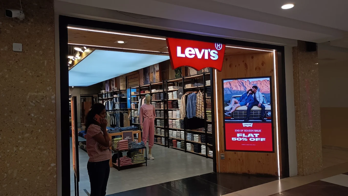 Levis