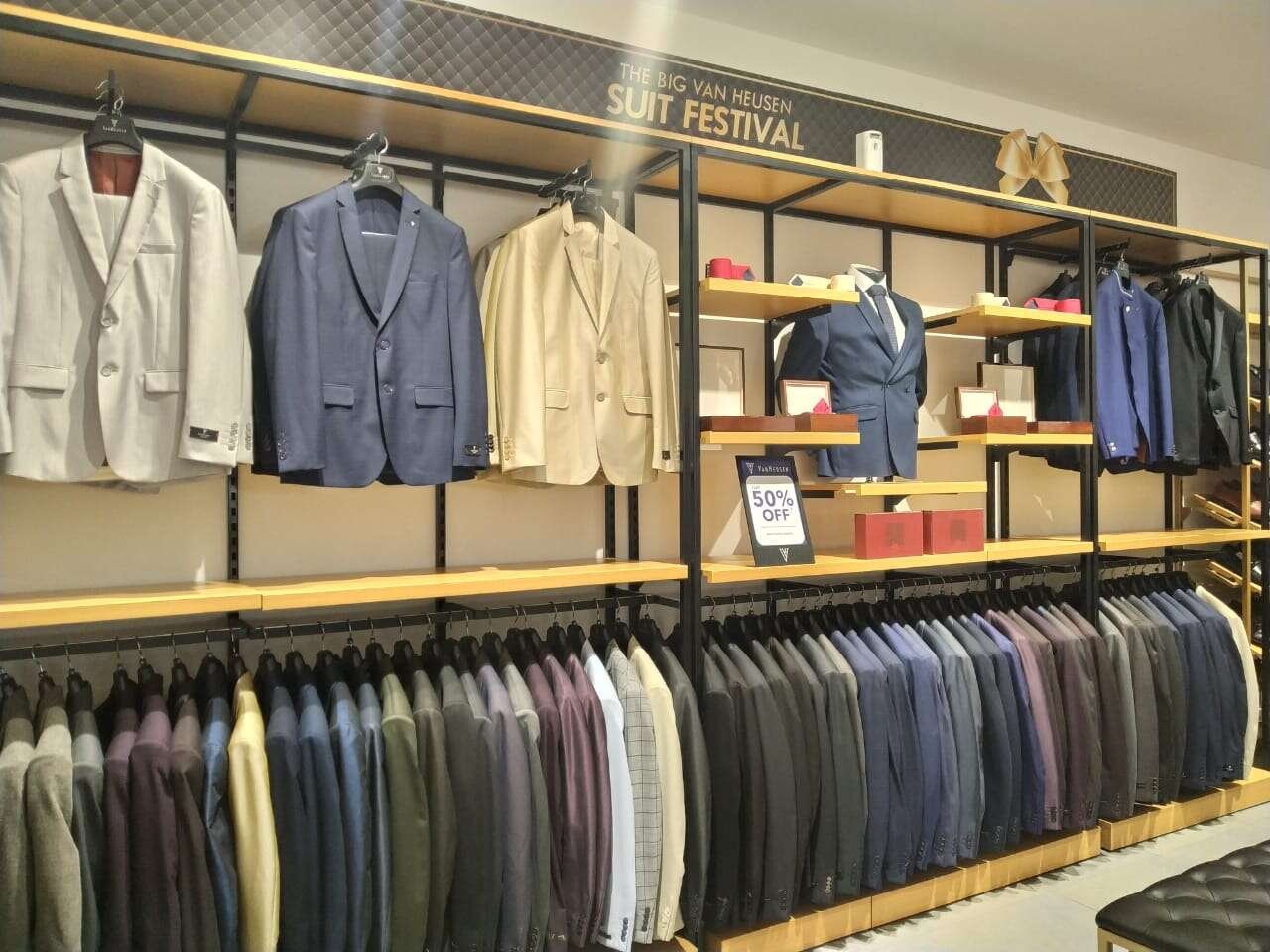 Europa Van Heusen 