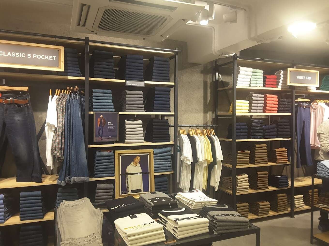Levi's Exclusive Store