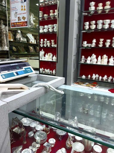 SR JEWELLERY