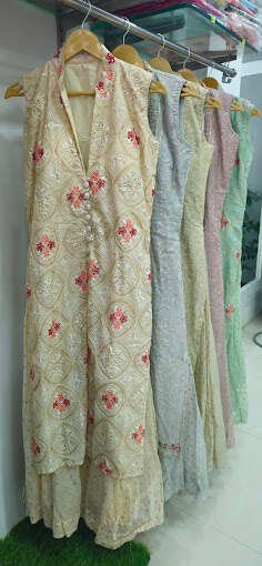KURUTHU WOMEN'S WEAR