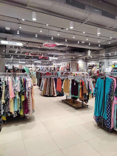 VNH Naiduhall The Family Store - West Mogappair