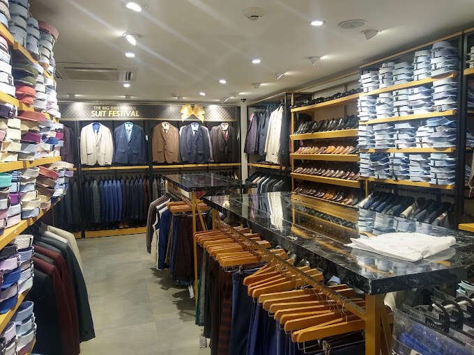 Europa Van Heusen Outlet - Selaiyur