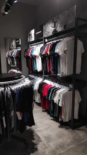 PUMA Store