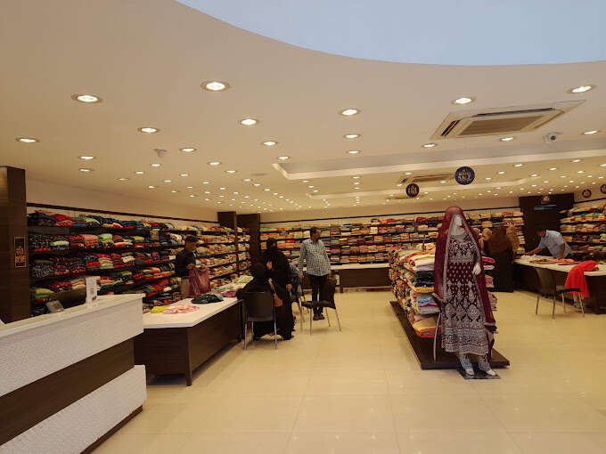 Kay The Fashion Bay