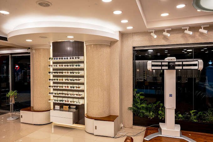 VOH Boutique - Premium Opticians