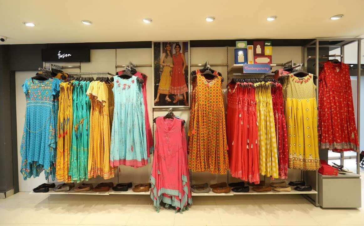 TRENDS WOMAN