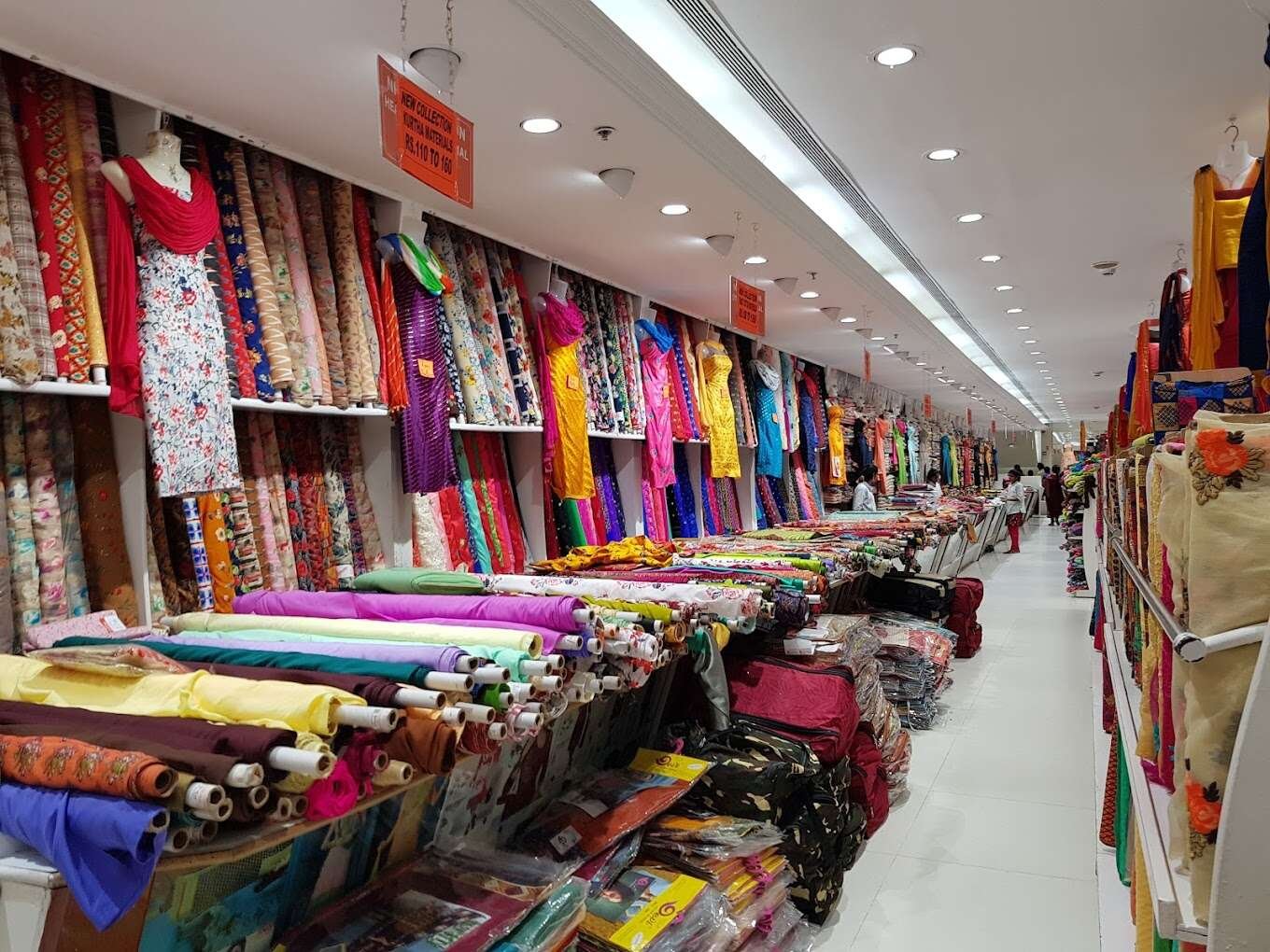 Saravana Stores Gold Palace and Textiles