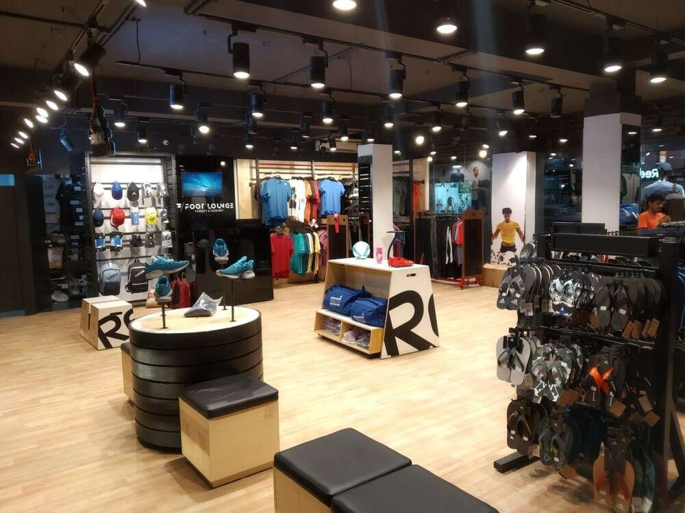 Adidas Reebok Skechers - FootLounge