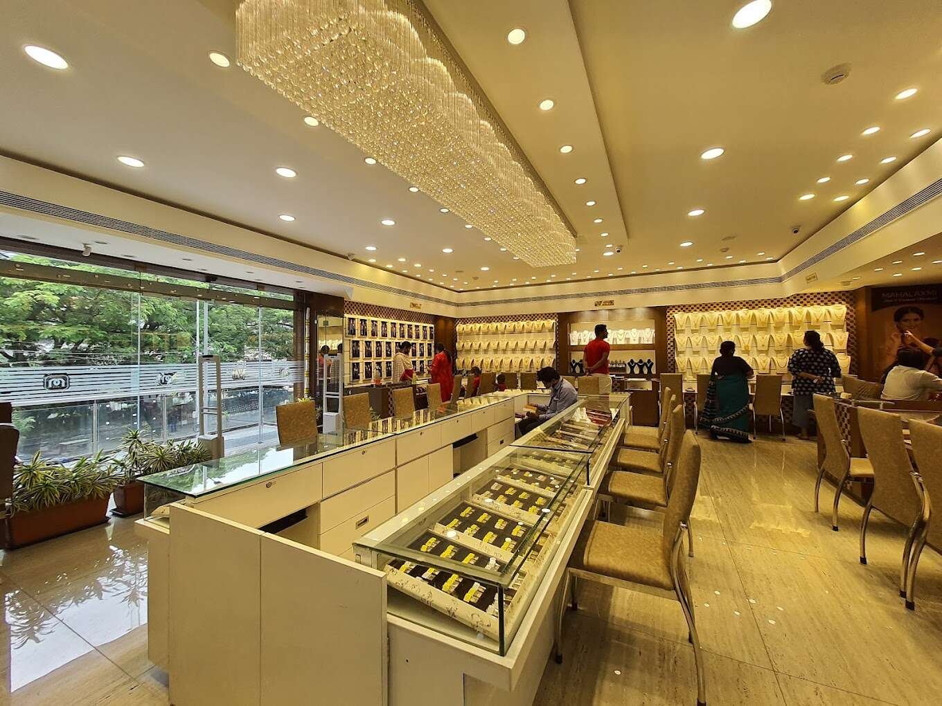 Mahalaxmi Gold & Diamond Merchants