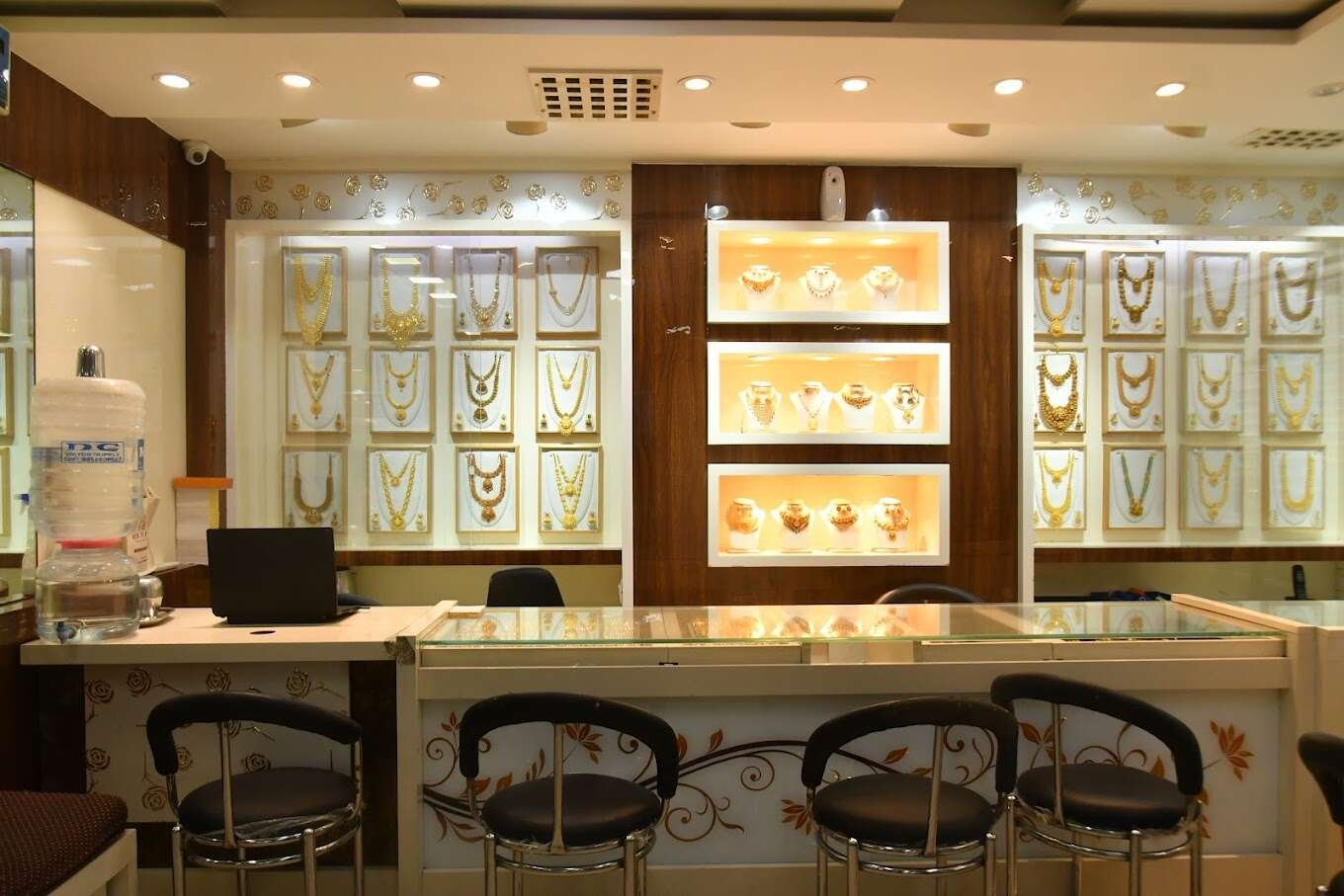 Shree Mahaveer Jewellery
