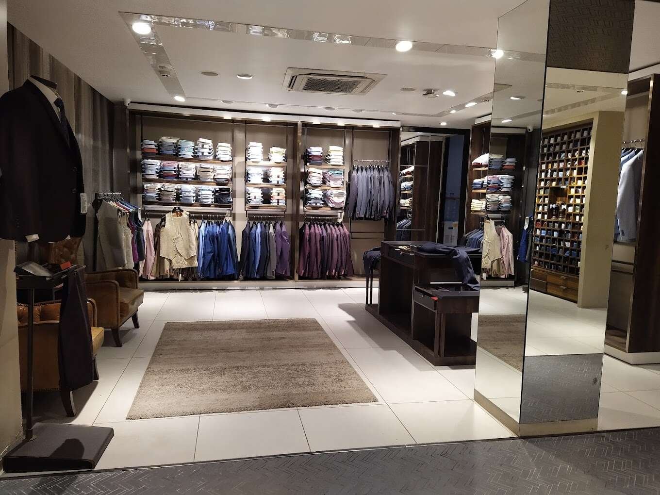 Raymond Shop