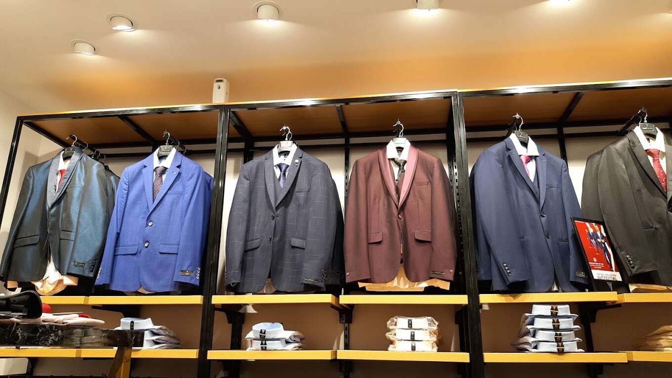VAN HEUSEN