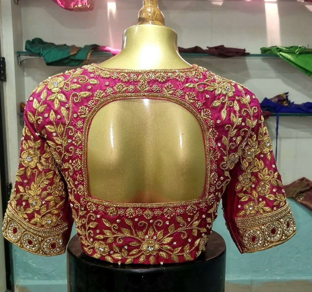 Vinayak Fashion Boutique 
