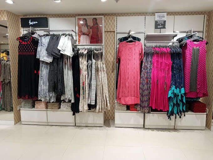 TRENDS WOMAN