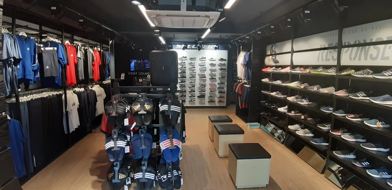 Adidas Skechers footlounge