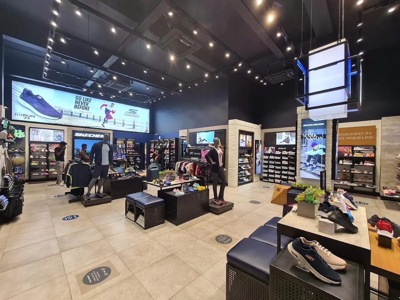 Skechers