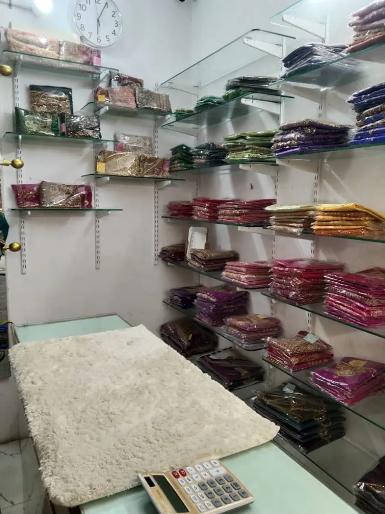 ROYAL COLLECTIONS