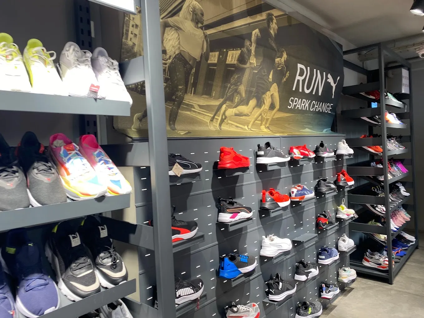 PUMA Store
