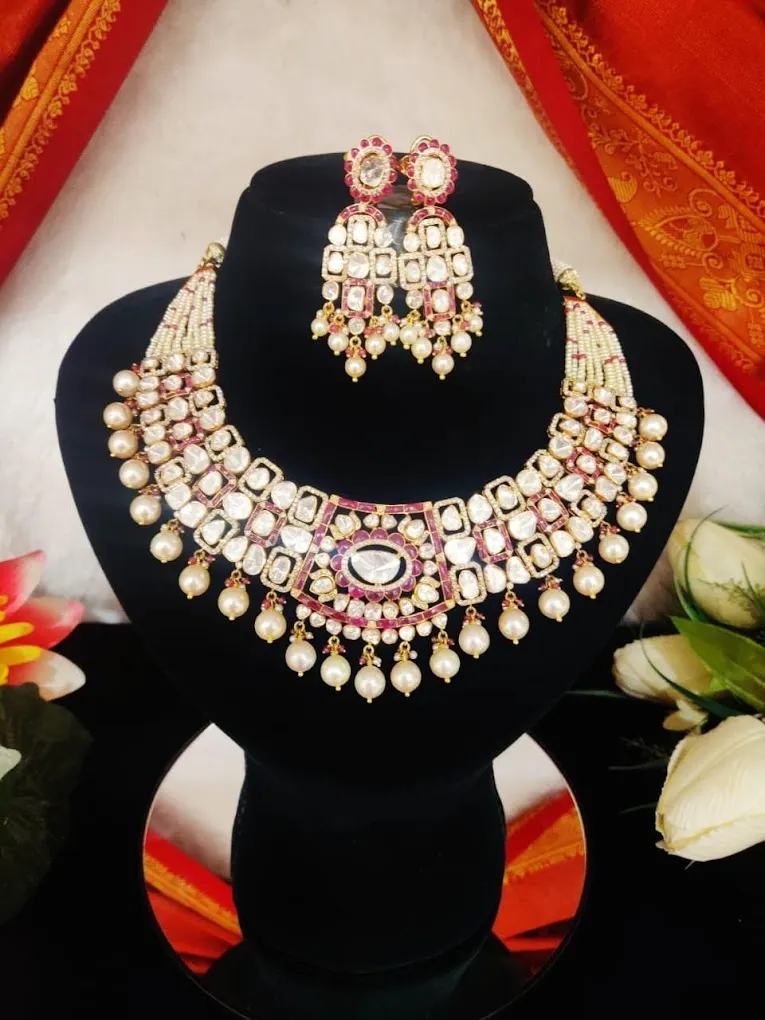 Mahalaxmi Gold & Diamond Merchants