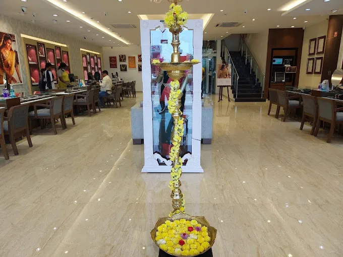 Tanishq Jewellery - Tanishq Jewellery