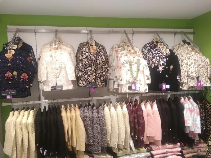 ELL Fashions