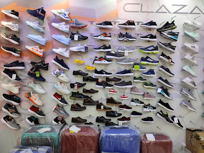 Claza multibrand showroom
