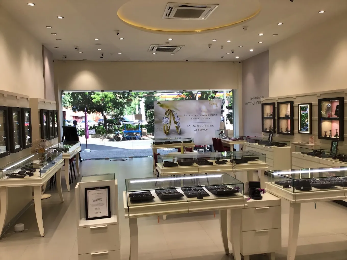 CaratLane Jewellery - Adyar
