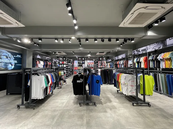 Puma store