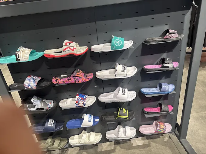 SKECHERS - SELAIYUR & RAJAKILPAKKAM