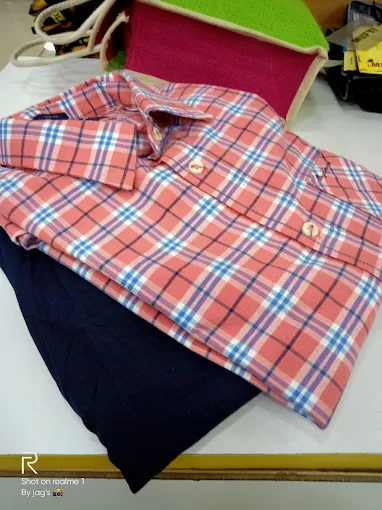 Guess Collection