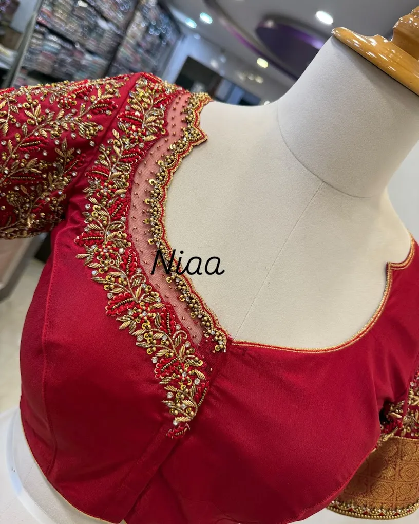 NIAA BOUTIQUE