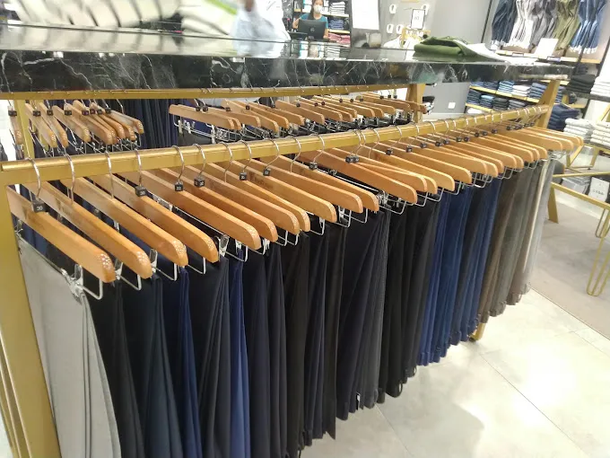 Van Heusen - Velachery