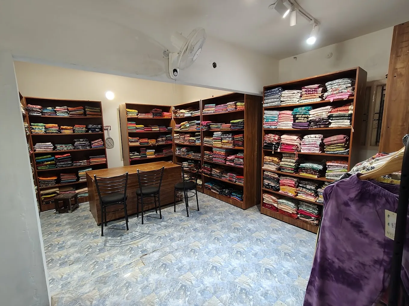 Dharini's Women Wear