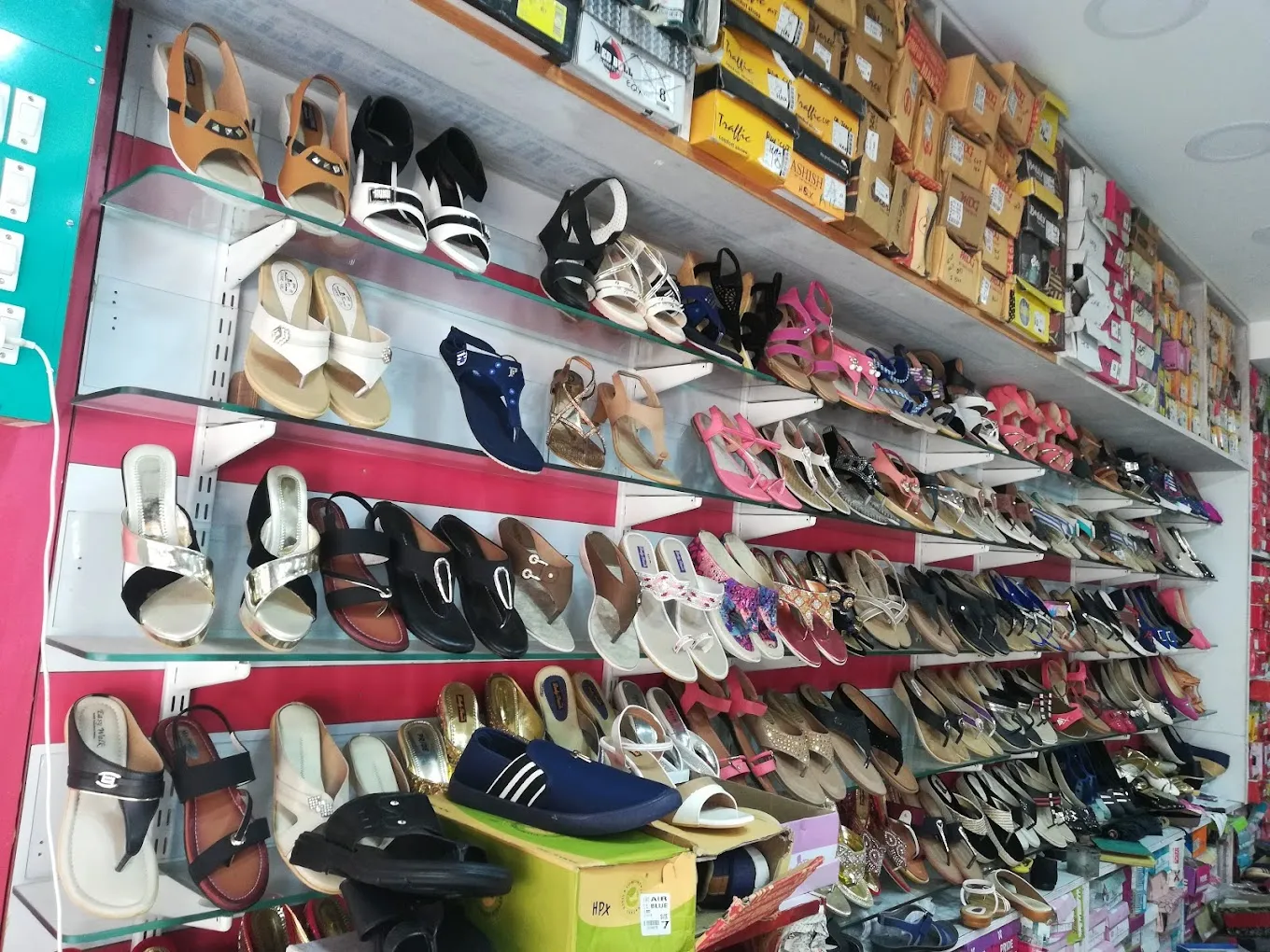 FOOTWEAR CENTRE