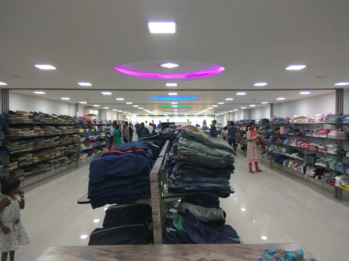 Guess Collections
