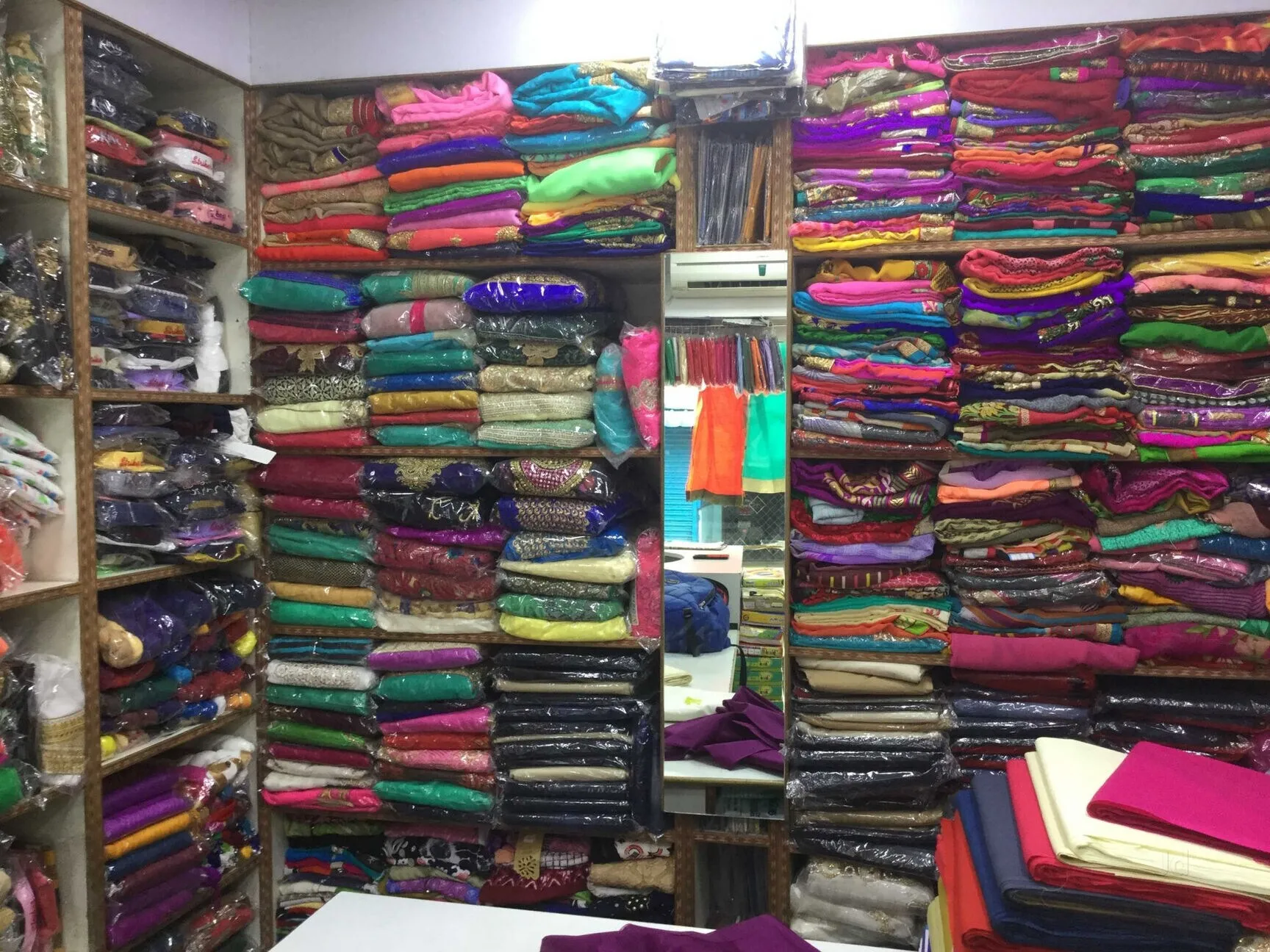 Naveen Collection