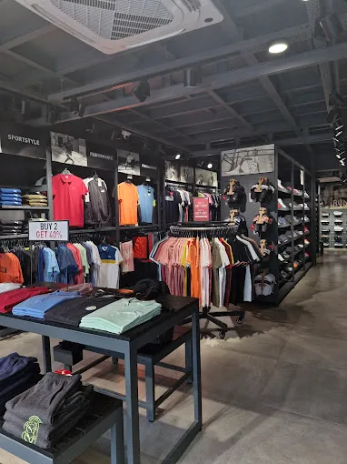 PUMA Store