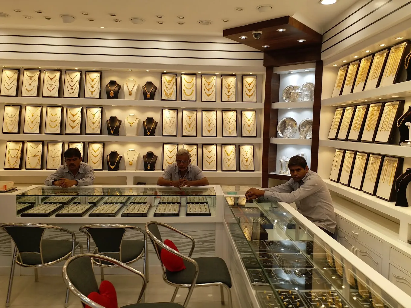 Mahaveer Gold House