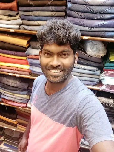 Status The Family Clothing