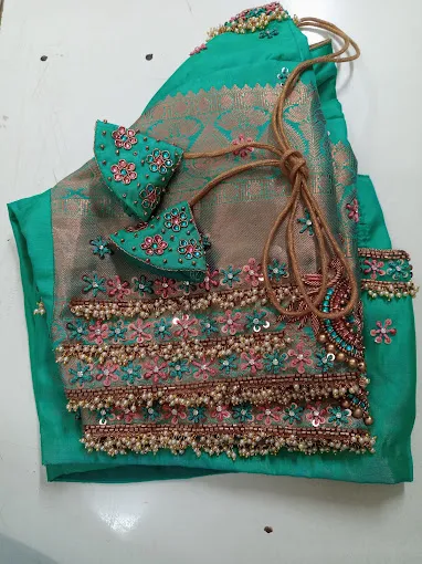 KarishmaBoutique