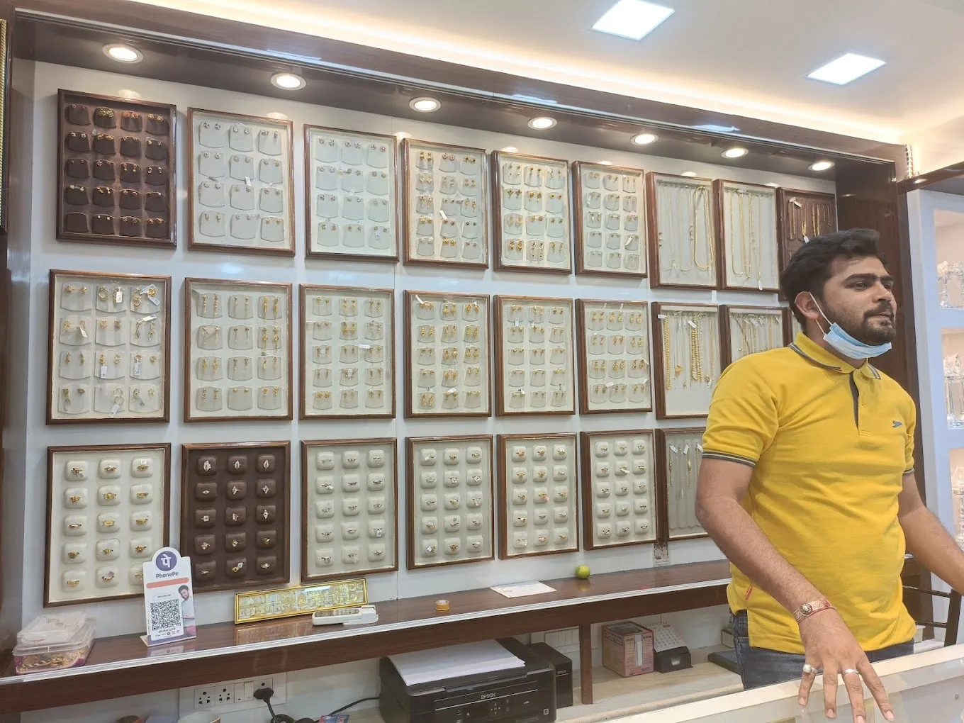 Swarna Maligai Jewellery