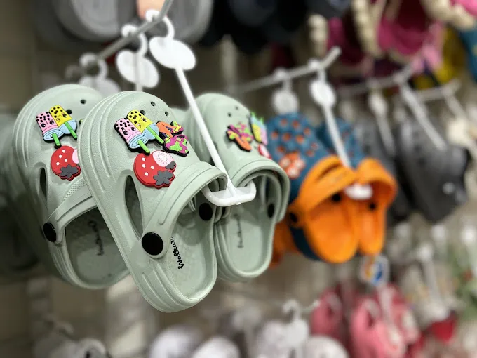 SA FOOTWEAR & BAGS